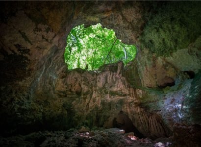 The Haitises National Park - caverna na linha